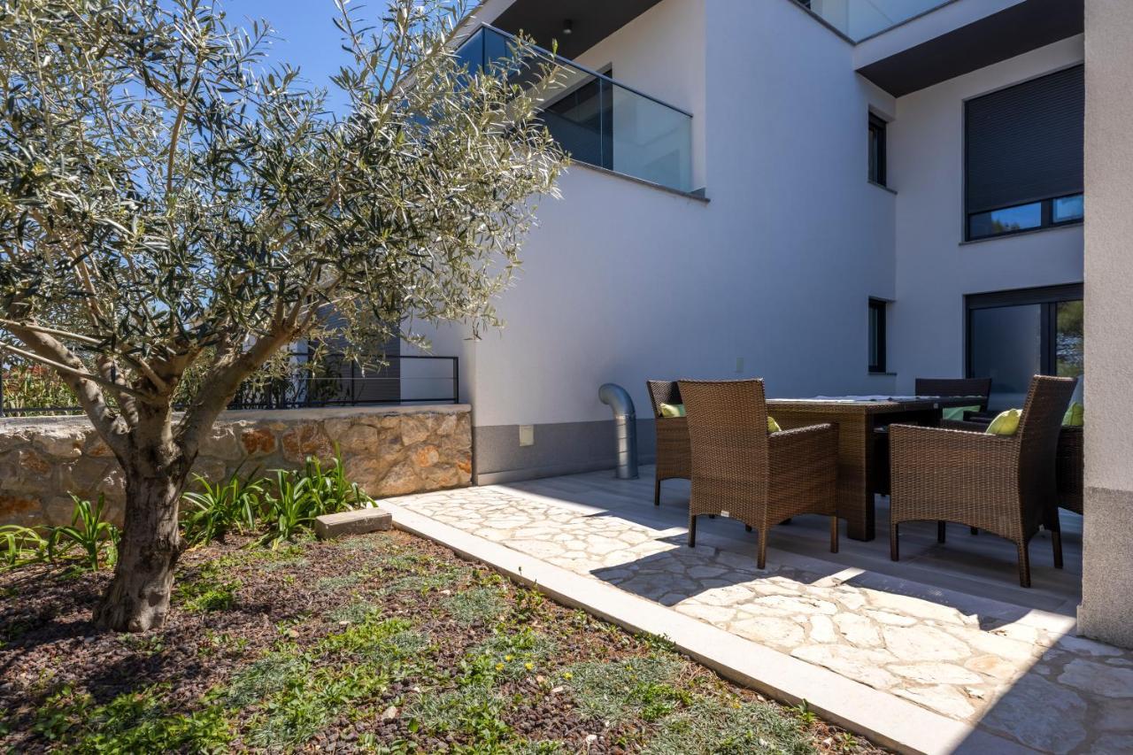 Apartments Olea 木洛希尼 外观 照片